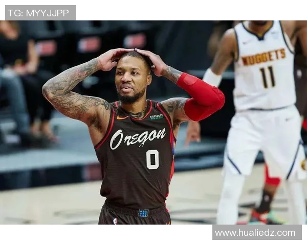 利拉德赛场爆发小插曲裁判及时应对保持比赛公正性